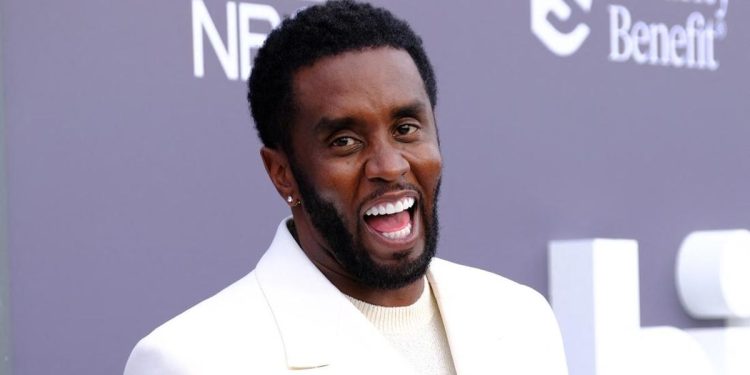 P Diddy Gunakan Ekstasi yang Menyerupai Wajah Obama