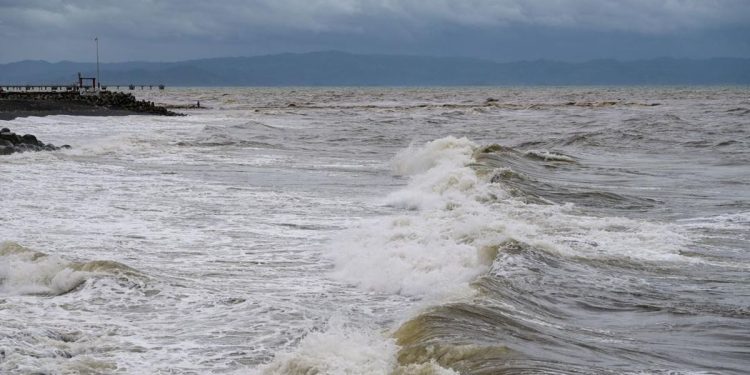 Studi Menunjukkan Air Laut Semakin Gelap dalam Dua Dekade Terakhir