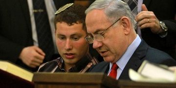 Anak Netanyahu Mengubah Nama Secara Rahasia Karena Takut Ditikam di Negara Muslim